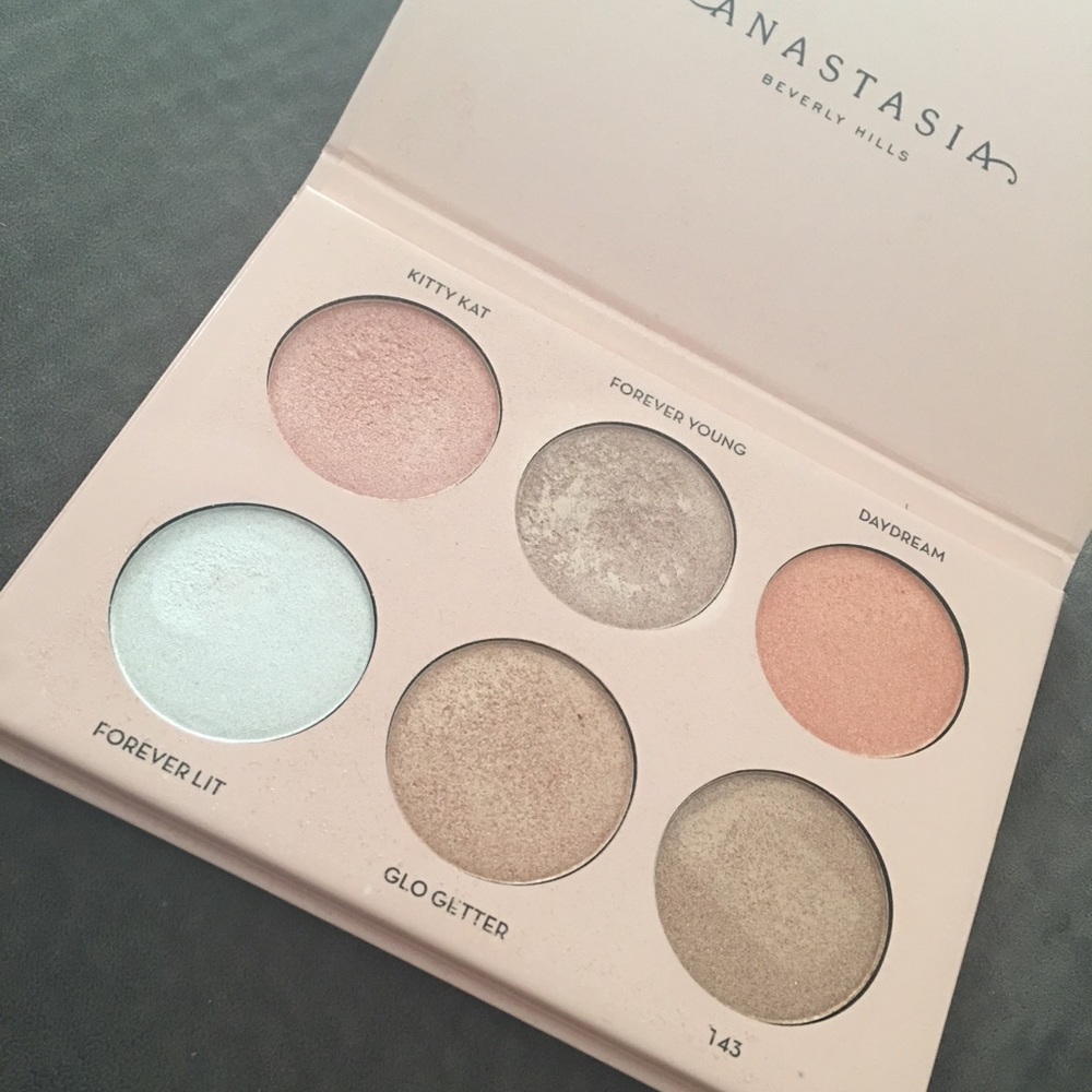 ABH Nicole Guerriero Glow Kit